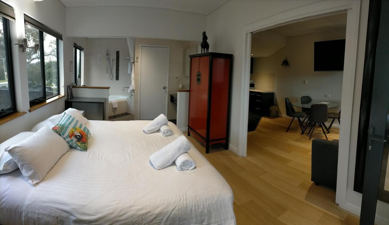 Dunsborough Apartments & Suites Екстериор снимка