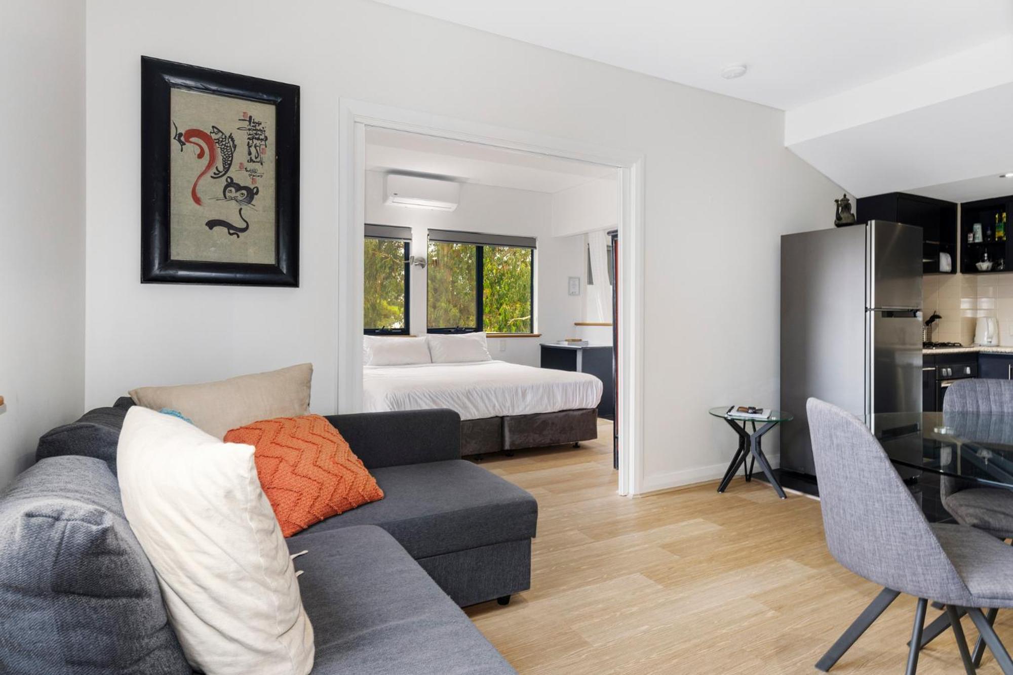 Dunsborough Apartments & Suites Стая снимка